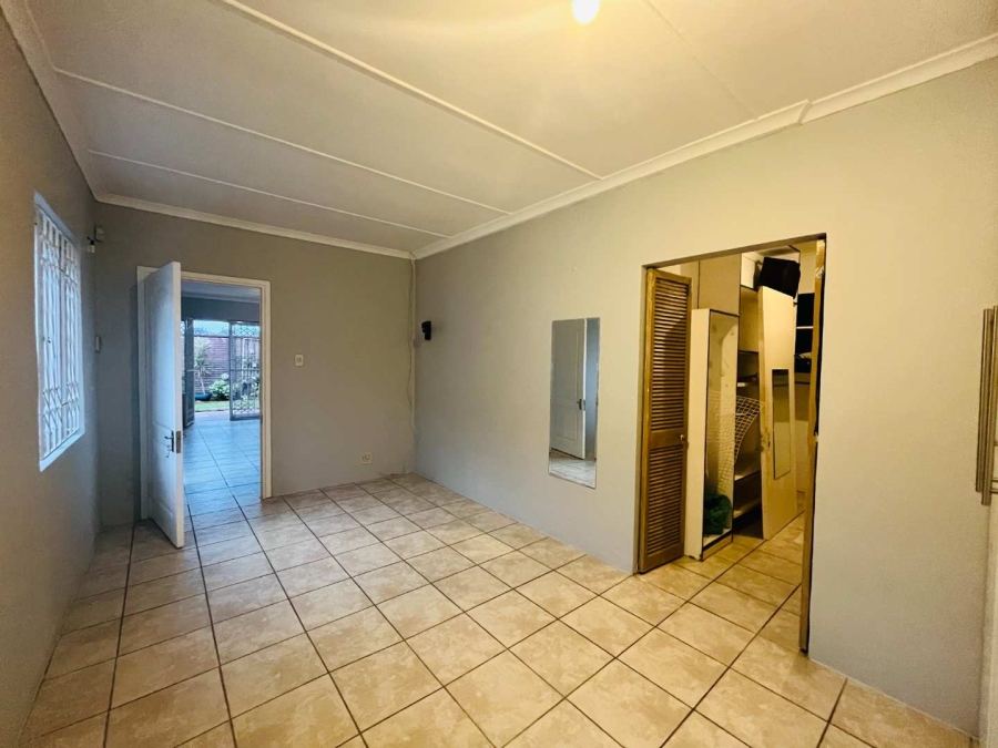 To Let 2 Bedroom Property for Rent in Glen Anil KwaZulu-Natal