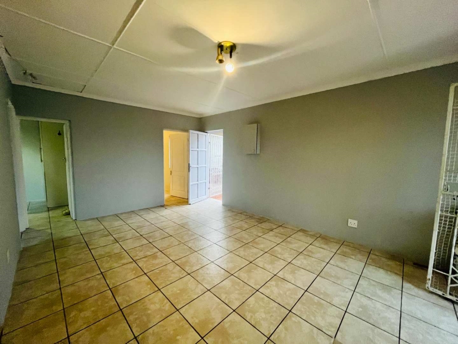 To Let 2 Bedroom Property for Rent in Glen Anil KwaZulu-Natal
