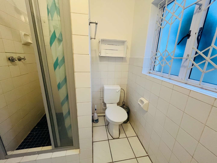 To Let 2 Bedroom Property for Rent in Glen Anil KwaZulu-Natal
