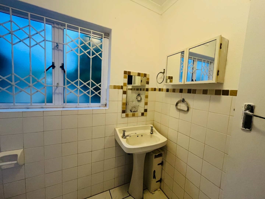 To Let 2 Bedroom Property for Rent in Glen Anil KwaZulu-Natal