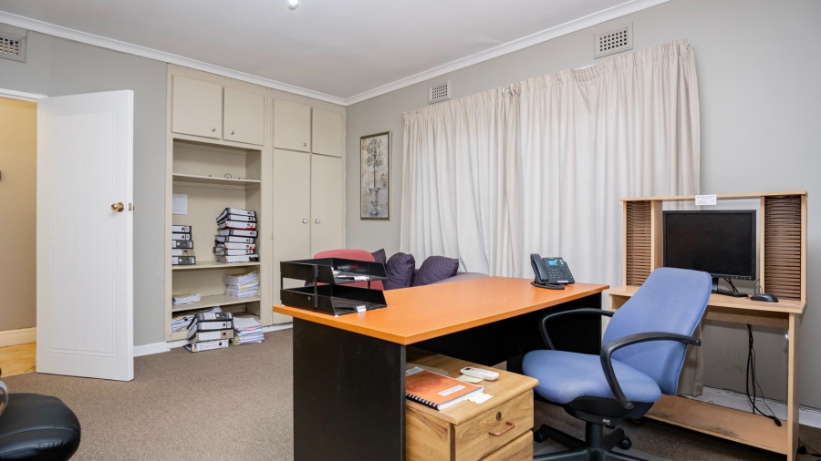 Commercial Property for Sale in Kloof KwaZulu-Natal
