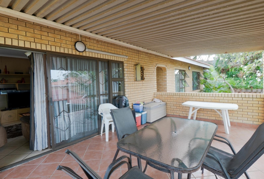 4 Bedroom Property for Sale in Amanzimtoti KwaZulu-Natal