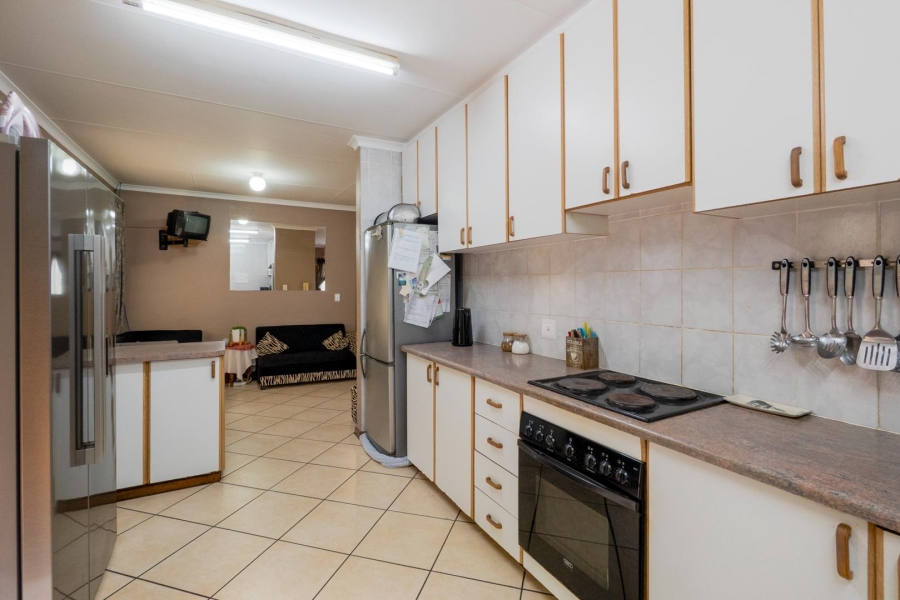 4 Bedroom Property for Sale in Amanzimtoti KwaZulu-Natal