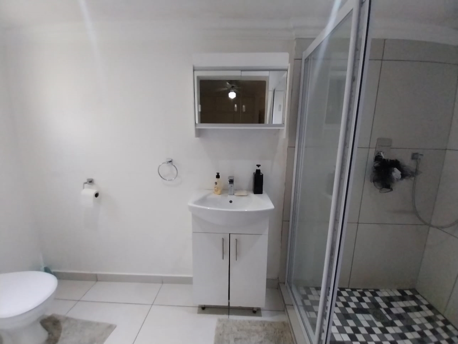 To Let 3 Bedroom Property for Rent in Sunningdale KwaZulu-Natal