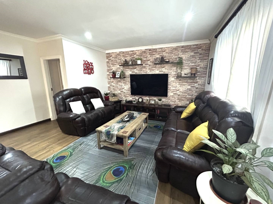 3 Bedroom Property for Sale in Glen Hills KwaZulu-Natal