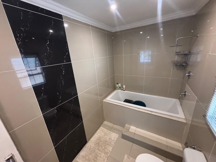 To Let 3 Bedroom Property for Rent in Pinelands KwaZulu-Natal