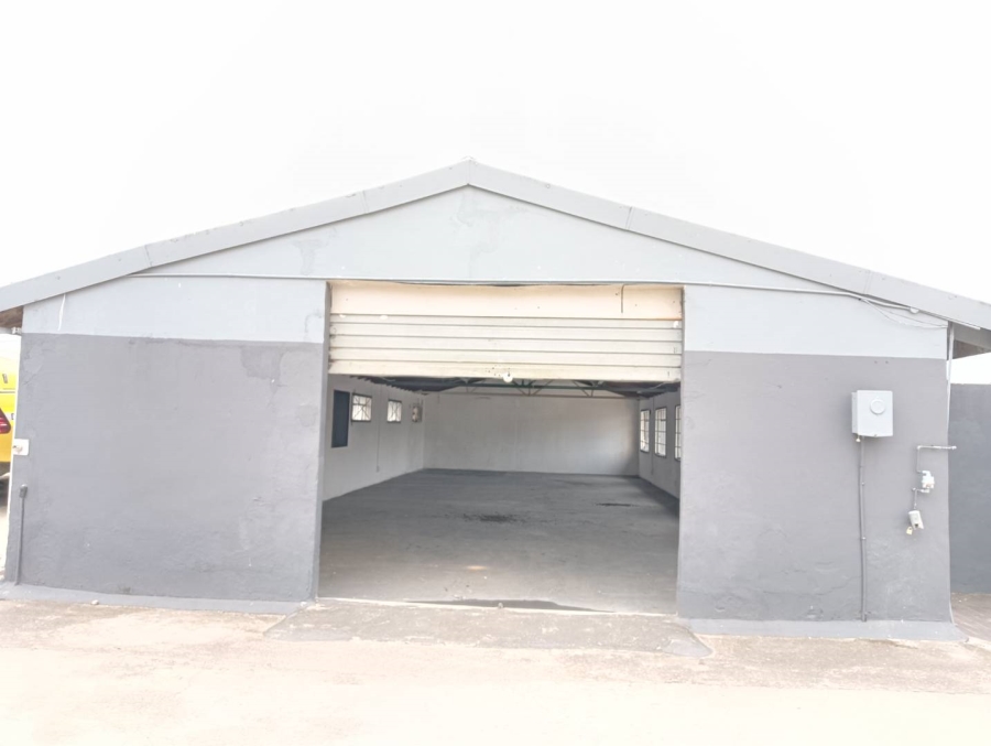 To Let commercial Property for Rent in Queensburgh KwaZulu-Natal