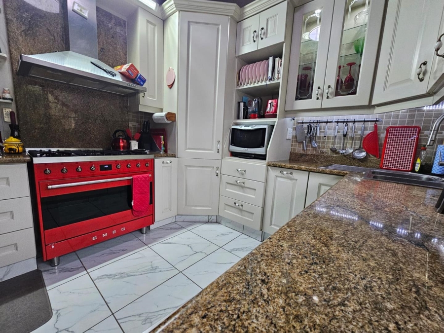 3 Bedroom Property for Sale in Meer En See KwaZulu-Natal