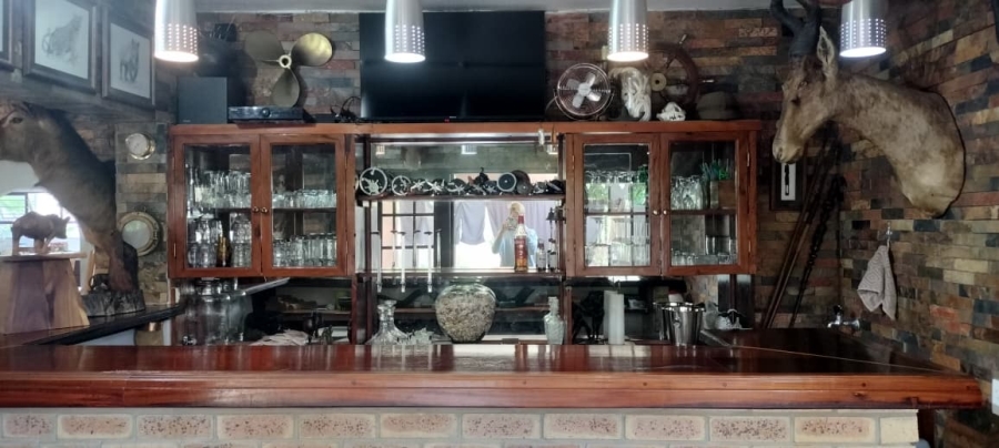 5 Bedroom Property for Sale in Meer En See KwaZulu-Natal