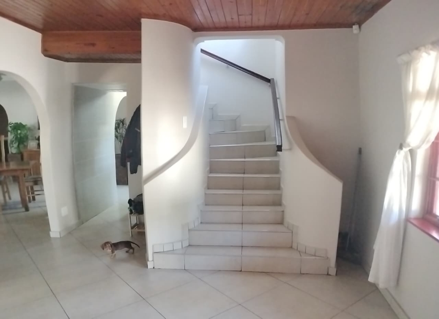5 Bedroom Property for Sale in Meer En See KwaZulu-Natal