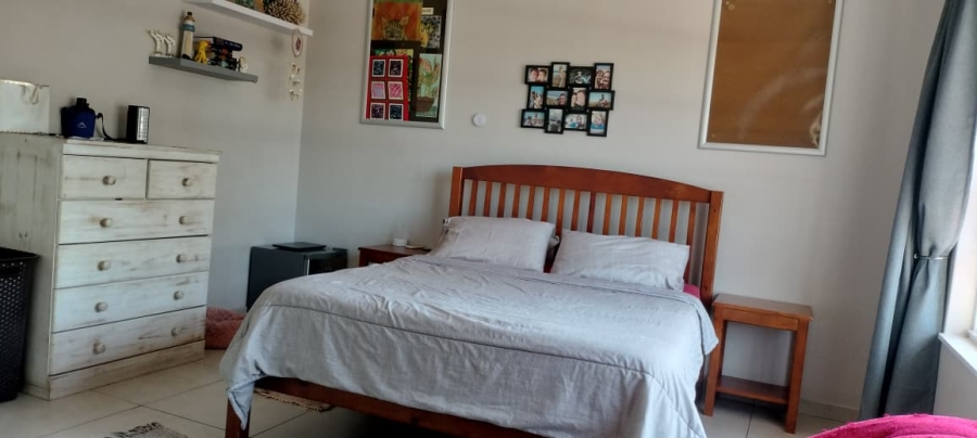 5 Bedroom Property for Sale in Meer En See KwaZulu-Natal
