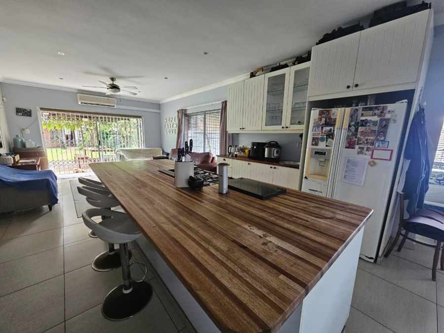 4 Bedroom Property for Sale in Meer En See KwaZulu-Natal