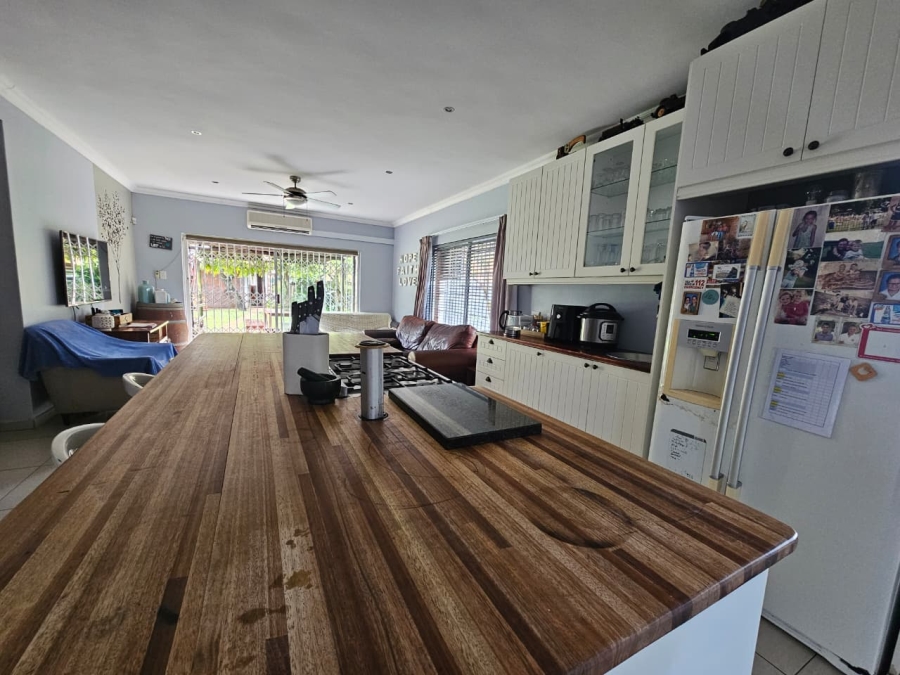 4 Bedroom Property for Sale in Meer En See KwaZulu-Natal
