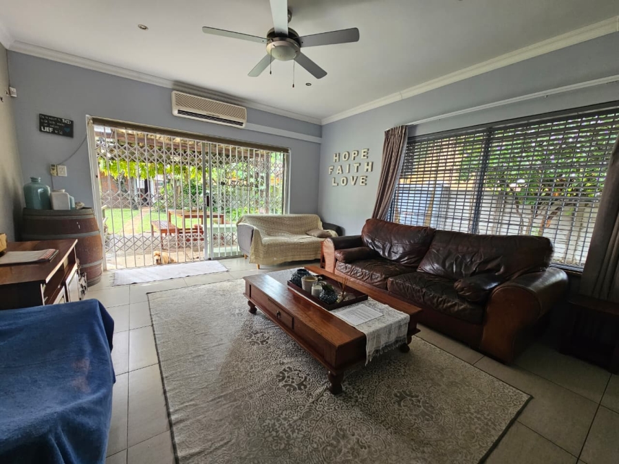 4 Bedroom Property for Sale in Meer En See KwaZulu-Natal