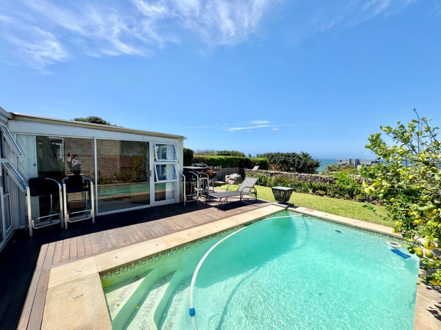 To Let 4 Bedroom Property for Rent in Umhlanga KwaZulu-Natal