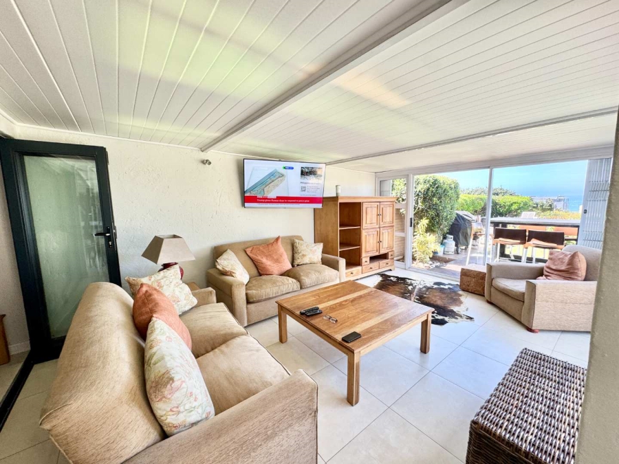 To Let 4 Bedroom Property for Rent in Umhlanga KwaZulu-Natal