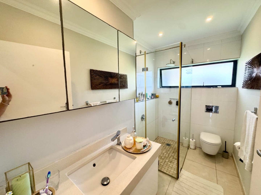 To Let 4 Bedroom Property for Rent in Umhlanga KwaZulu-Natal