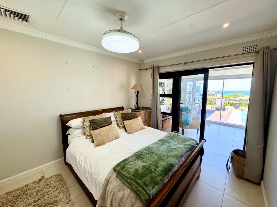 To Let 4 Bedroom Property for Rent in Umhlanga KwaZulu-Natal