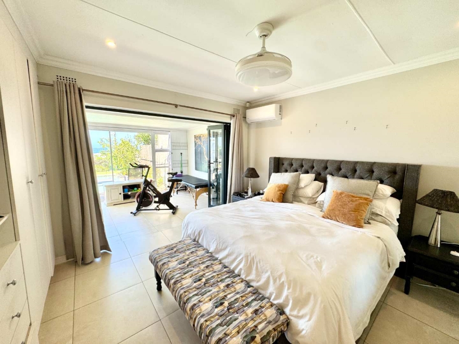To Let 4 Bedroom Property for Rent in Umhlanga KwaZulu-Natal