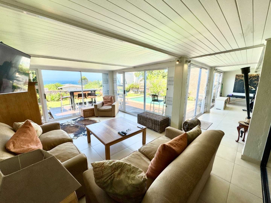 To Let 4 Bedroom Property for Rent in Umhlanga KwaZulu-Natal