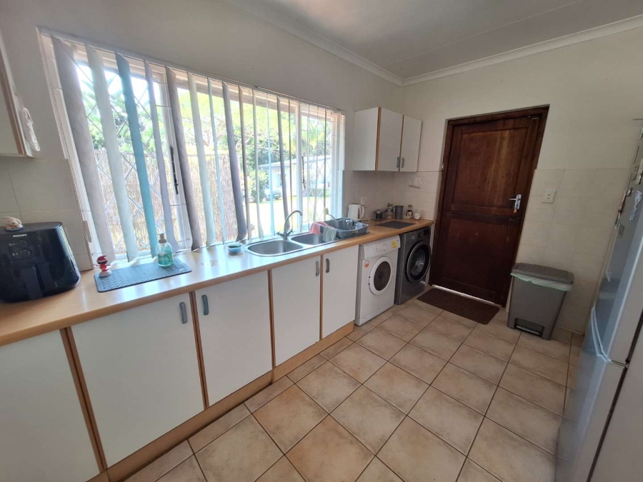 To Let 1 Bedroom Property for Rent in Waterfall KwaZulu-Natal