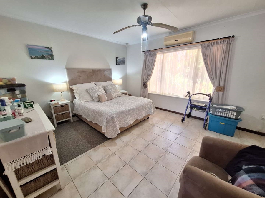 To Let 1 Bedroom Property for Rent in Waterfall KwaZulu-Natal