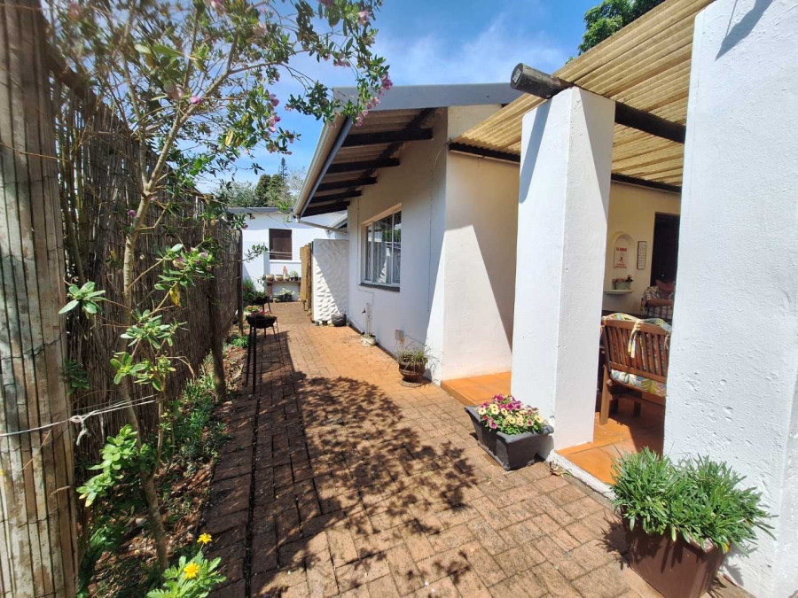 To Let 1 Bedroom Property for Rent in Waterfall KwaZulu-Natal