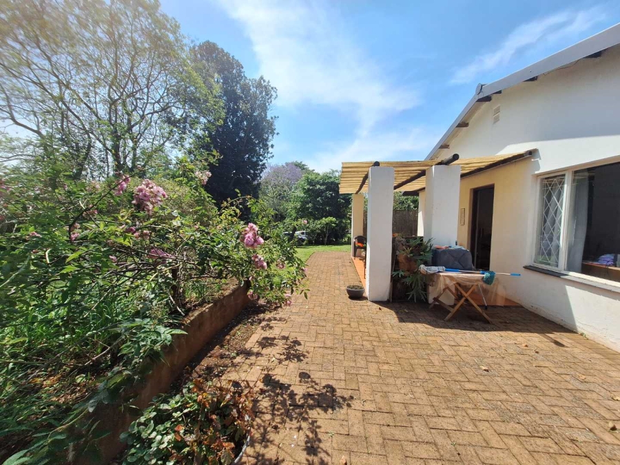 To Let 1 Bedroom Property for Rent in Waterfall KwaZulu-Natal