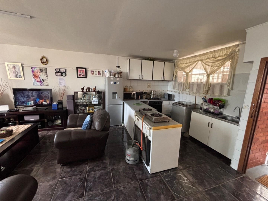 2 Bedroom Property for Sale in Pinetown KwaZulu-Natal