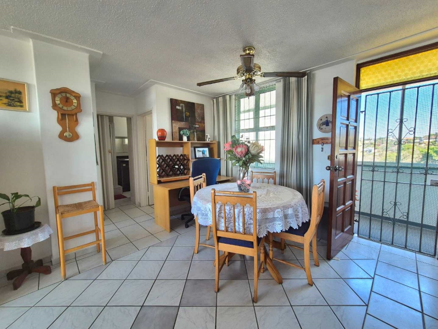 2 Bedroom Property for Sale in Amanzimtoti KwaZulu-Natal