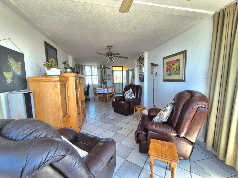 2 Bedroom Property for Sale in Amanzimtoti KwaZulu-Natal