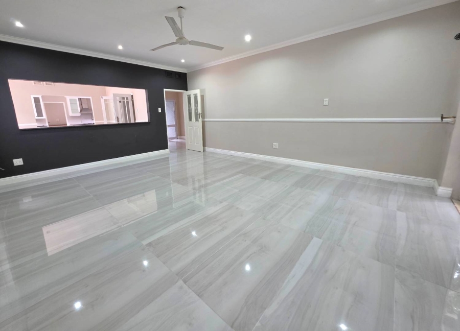 To Let 4 Bedroom Property for Rent in Gillitts KwaZulu-Natal
