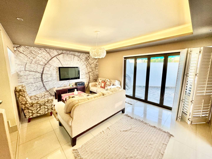 To Let 3 Bedroom Property for Rent in Umhlanga KwaZulu-Natal