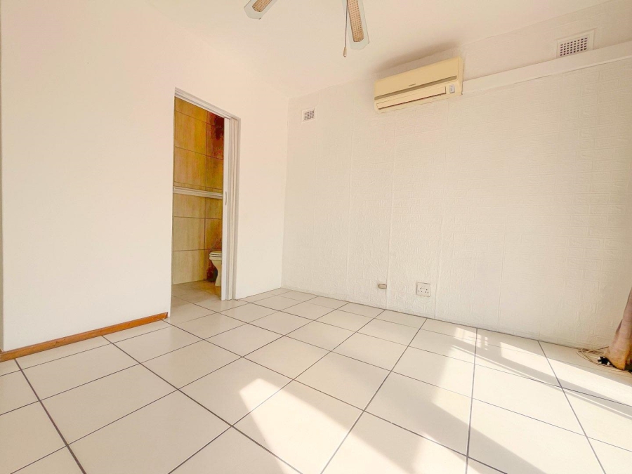2 Bedroom Property for Sale in Umhlanga KwaZulu-Natal
