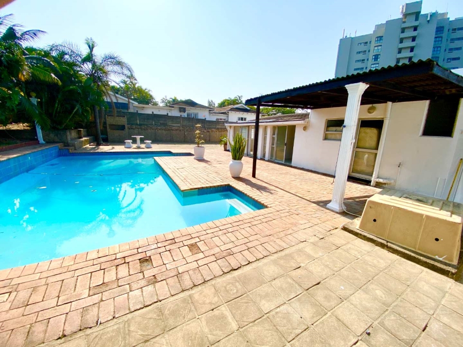 To Let 4 Bedroom Property for Rent in Umhlanga KwaZulu-Natal