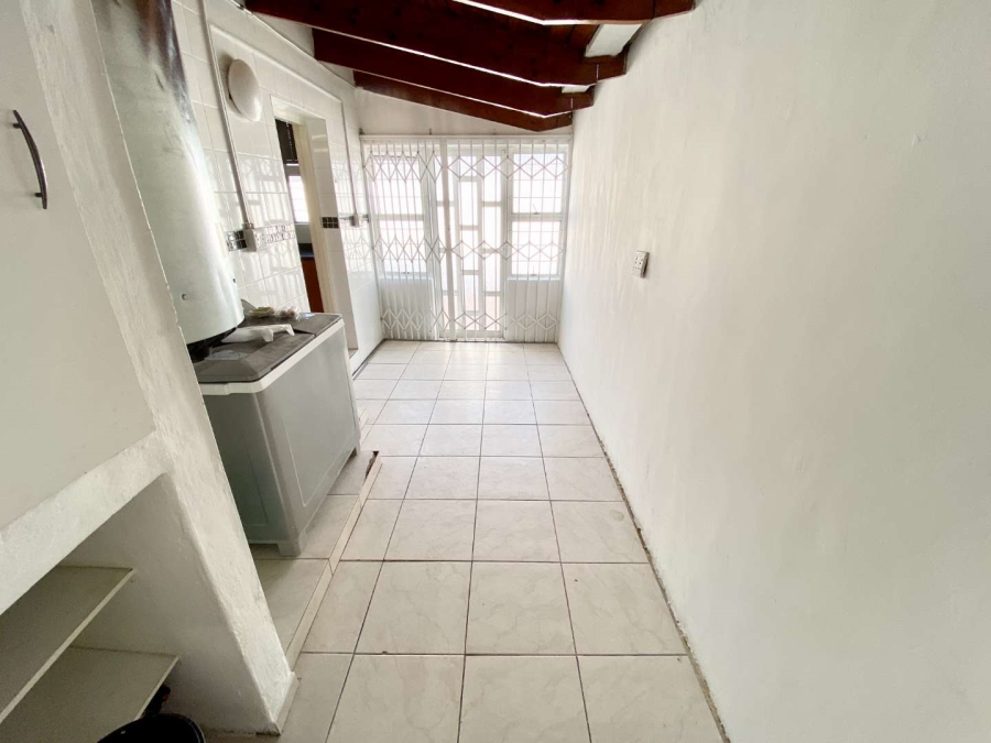 To Let 4 Bedroom Property for Rent in Umhlanga KwaZulu-Natal