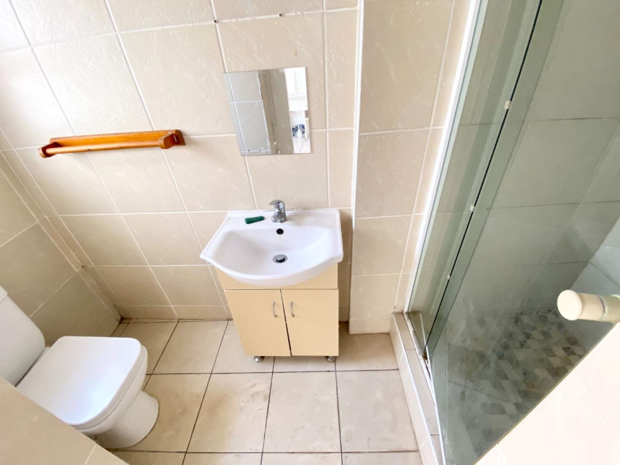 To Let 4 Bedroom Property for Rent in Umhlanga KwaZulu-Natal