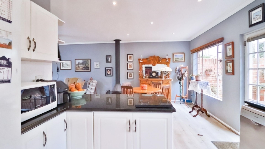 3 Bedroom Property for Sale in Greendale KwaZulu-Natal