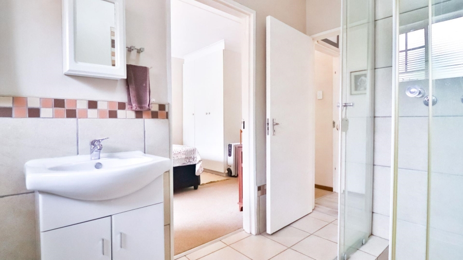 3 Bedroom Property for Sale in Greendale KwaZulu-Natal
