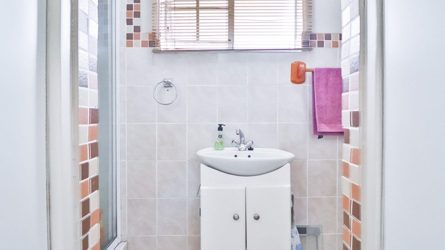 3 Bedroom Property for Sale in Greendale KwaZulu-Natal