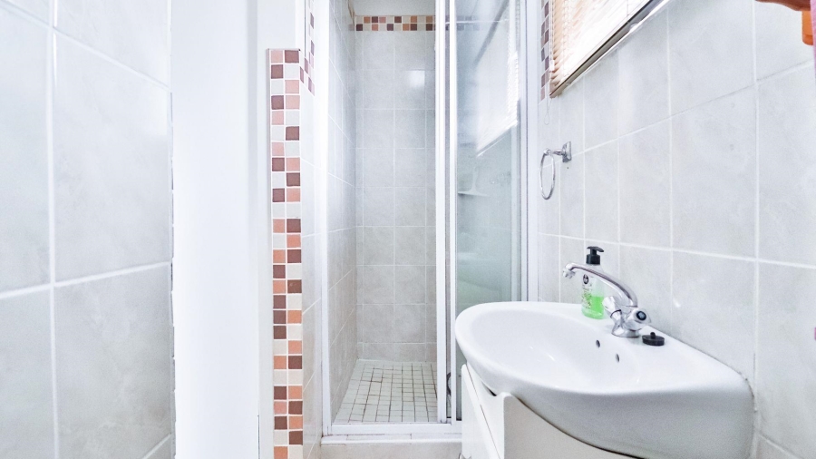 3 Bedroom Property for Sale in Greendale KwaZulu-Natal