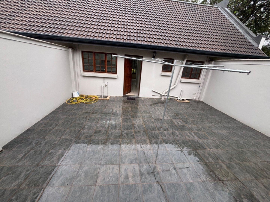To Let 3 Bedroom Property for Rent in Kloof KwaZulu-Natal