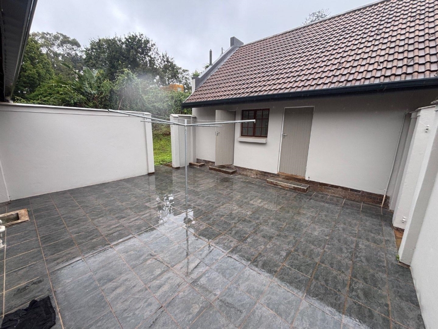 To Let 3 Bedroom Property for Rent in Kloof KwaZulu-Natal