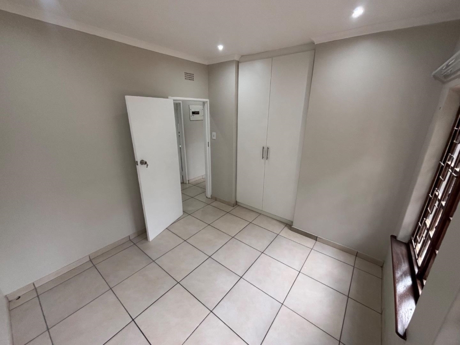 To Let 3 Bedroom Property for Rent in Kloof KwaZulu-Natal