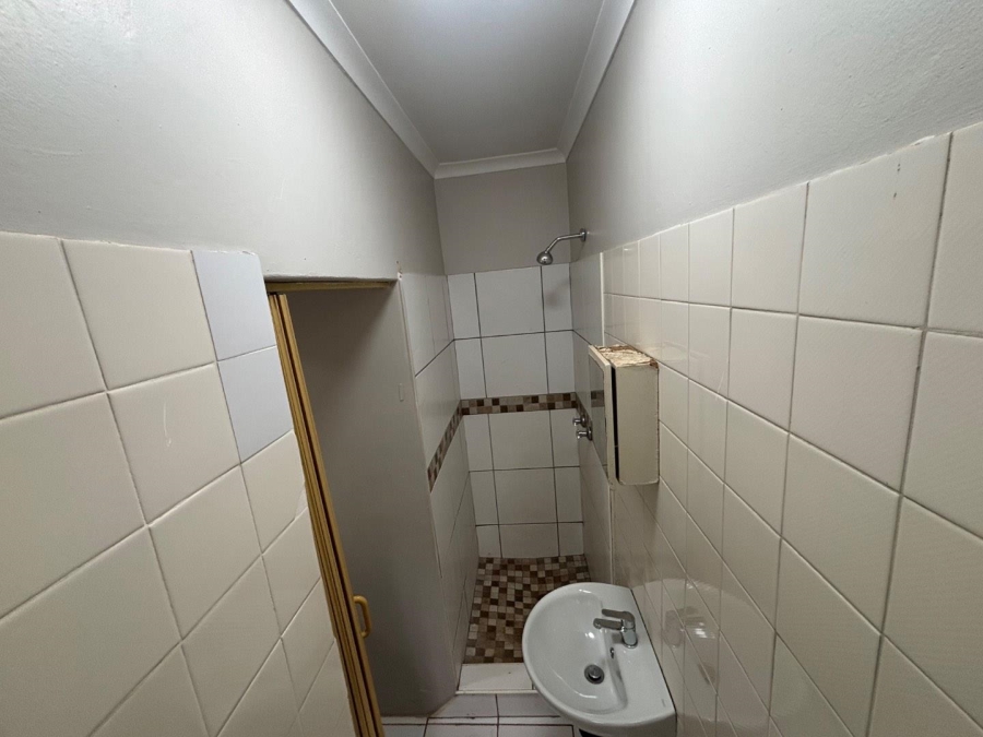 To Let 3 Bedroom Property for Rent in Kloof KwaZulu-Natal
