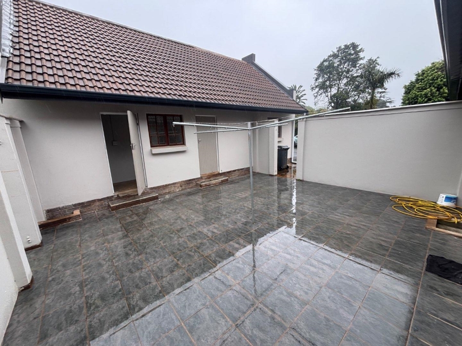 To Let 3 Bedroom Property for Rent in Kloof KwaZulu-Natal