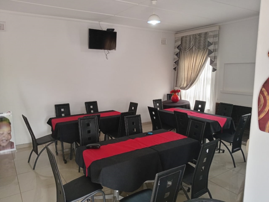 To Let 5 Bedroom Property for Rent in Nyala Park KwaZulu-Natal