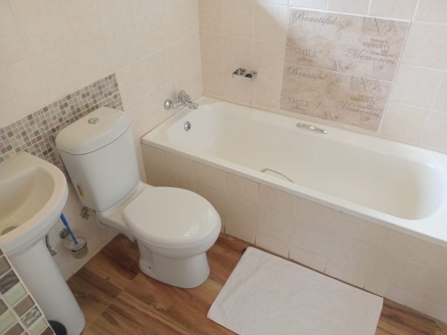 To Let 5 Bedroom Property for Rent in Nyala Park KwaZulu-Natal