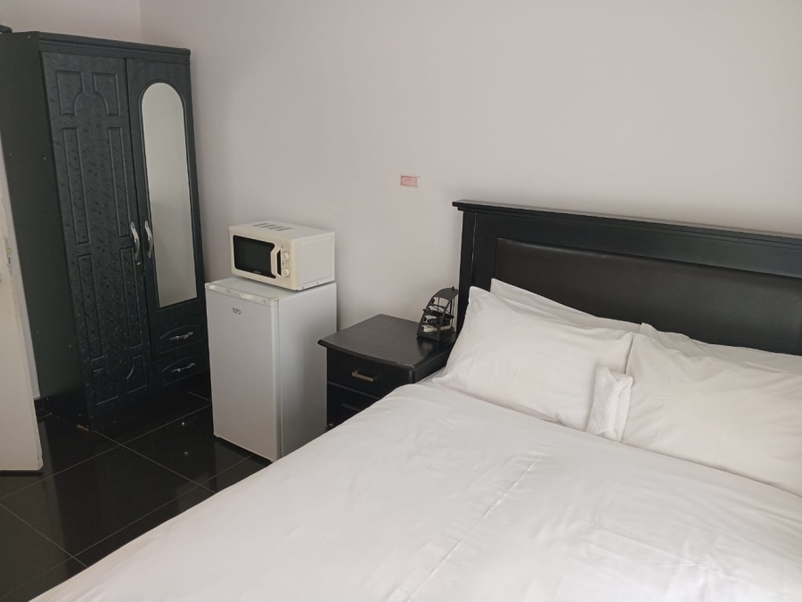 To Let 5 Bedroom Property for Rent in Nyala Park KwaZulu-Natal