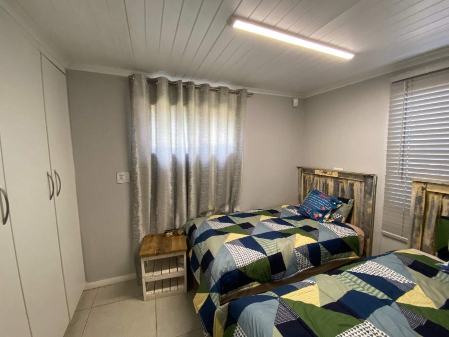 2 Bedroom Property for Sale in Kloof KwaZulu-Natal